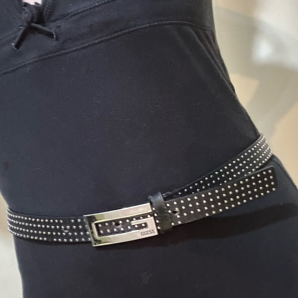GUESS Italian Full Grain Leather Belt Black, Silver Studs Silver G Buckle Size M
